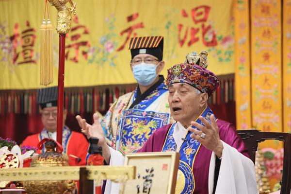 圖片三 圖片三